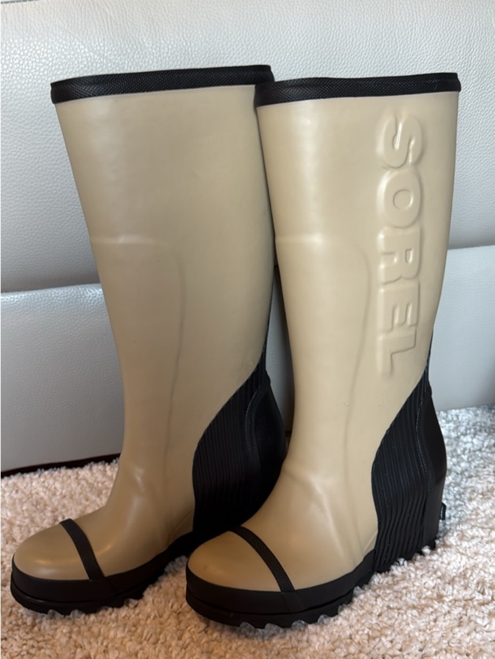 New women’s sorel  nude tan black rain wedge boots 7 rubber